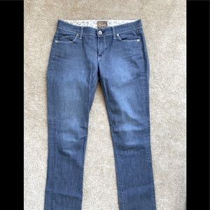 EUC Rich and Skinny jeans size 28